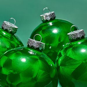 Елочные ПЭТ шары Albertine - Christmas Green 10 см, 4 шт Winter Deco фото 2