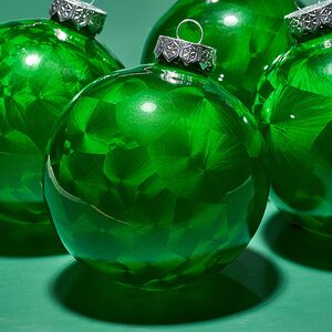 Елочные ПЭТ шары Albertine - Christmas Green 10 см, 4 шт Winter Deco фото 5