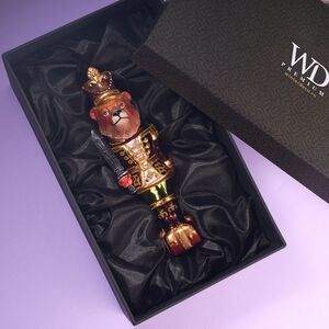 Елочная игрушка Гвардеец Баффи 18 см в подарочной коробке, стекло Winter Deco фото 3