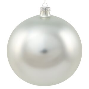 Стеклянный матовый елочный шар Royal Classic 15 см серебряный Kaemingk фото 1
