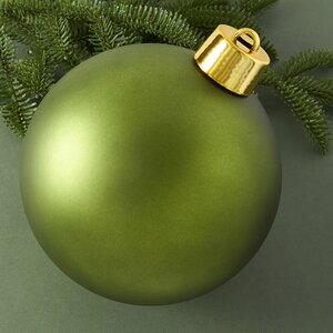 Пластиковый шар Sonder 20 см зеленый матовый Winter Deco фото 1