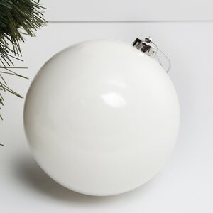 Пластиковый шар Sonder 15 см белый глянцевый Winter Deco фото 1