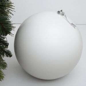 Пластиковый шар Sonder 25 см белый матовый Winter Deco фото 1