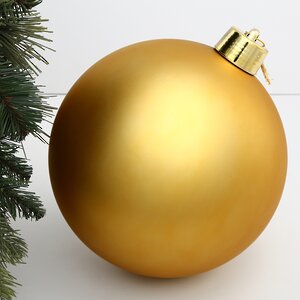 Пластиковый шар Sonder 25 см золотой матовый Winter Deco фото 1