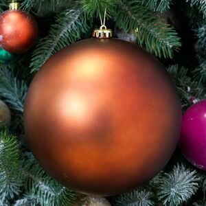 Пластиковый шар Сондер 20 см, бронзовый матовый Winter Deco фото 3