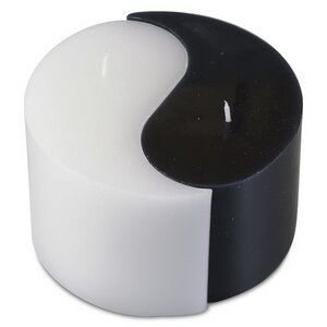 Двудольная свеча Инь-Ян 75*125 мм черная/белая Омский Свечной фото 1