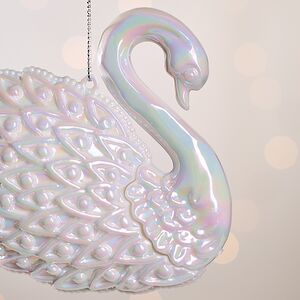 Елочная игрушка Лебединая Песня 12 см белая с перламутровым, подвеска Forest Market фото 2