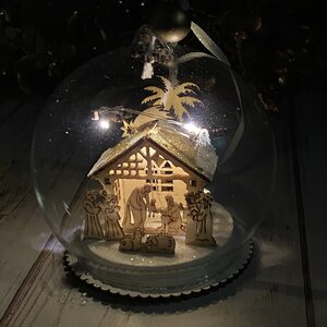 Светящийся шар с композицией Holy Night 9 см, на батарейках, стекло Breitner фото 4
