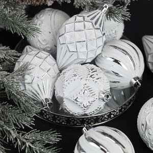 Набор пластиковых шаров Winter Candy: White silver 8 см, 16 шт Winter Deco фото 4