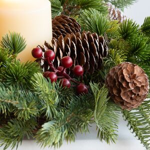 Венок для свечи Дакка 50 см с шишками и ягодами Nordic Collection фото 2