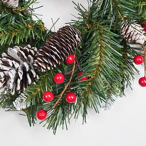 Венок Сказка заснеженный 30 см с шишками и ягодами, ПВХ National Tree Company фото 3