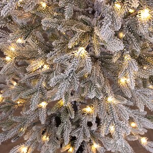 Искусственная елка с гирляндой Jersey заснеженная 180 см, 200 теплых белых LED ламп, ЛИТАЯ 100% A Perfect Christmas фото 9