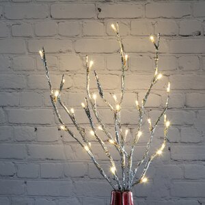 Светящаяся ветка Ористано 50 см серебряная, 30 теплых белых LED ламп, на батарейках Kaemingk фото 1