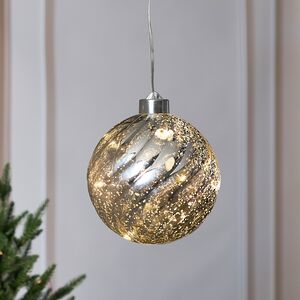 Светящийся елочный шар Эвелин 12 см серебряный, 5 теплых белых LED ламп, на батарейках Kaemingk фото 4