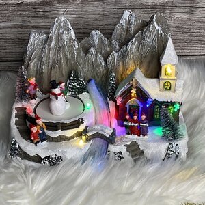 Светящаяся композиция Эшвилл Таун: Christmas Carol 24*17 см, с движением и музыкой, на батарейках Kaemingk фото 2