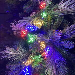 Гирлянда на елку 180-240 см Лучи Росы, 16 нитей, 832 разноцветных мини LED ламп, зеленая проволока, IP44 Kaemingk фото 4