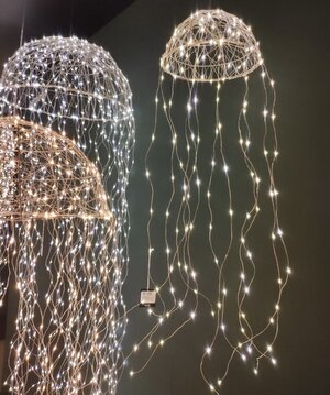 Светодиодное украшение Медуза 85*27 см, 160 теплых белых микро LED ламп с мерцанием, серебряная проволока, IP44 Kaemingk фото 1