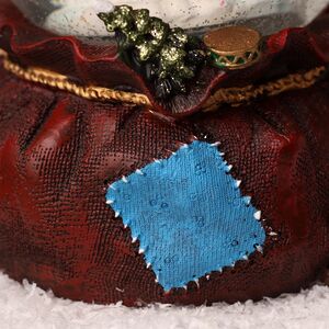 Снежный шар музыкальный с подсветкой и метелью Рождественские Подарки 15 см Sigro (Сигро) фото 6