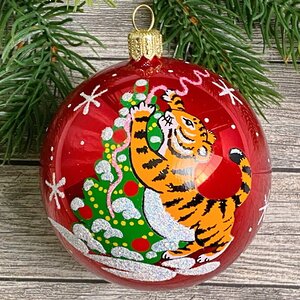 Стеклянный елочный шар Зодиак - Тигр Лиам наряжает елку 7 см красный Фабрика Елочка фото 1