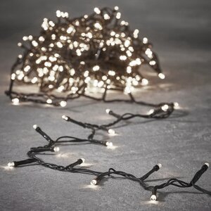 Светодиодная гирлянда Luca на батарейках, 368 теплых белых LED ламп, 27.6 м, зеленый ПВХ, таймер, IP44 Christmas Deluxe фото 1