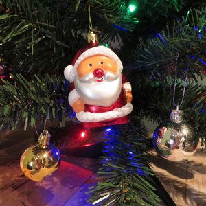 Настольная елка Christmas Story 90 см с игрушками и разноцветной LED гирляндой на батарейках, ПВХ Edelman фото 6