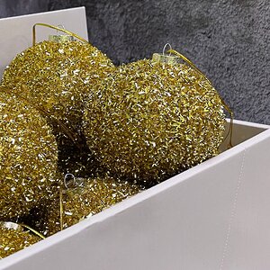 Набор елочных шаров Fluffy Shine: Золотой 10 см, 24 шт Edelman фото 3