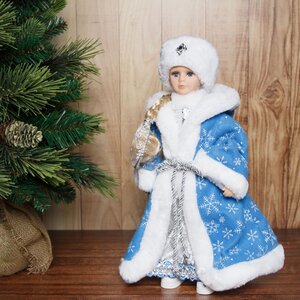 Фигура Снегурочка - Арктическая Царевна в голубой шубке 40 см Triumph Tree фото 1