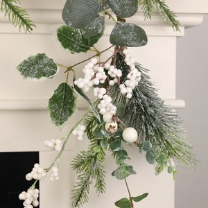 Хвойная гирлянда с ягодами и цветами Флори - White Berry 150 см, ЛИТАЯ + ЛЕСКА Christmas Deluxe фото 3
