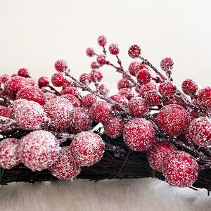 Венок с ягодами в блестках Red Berry 35 см Christmas Deluxe фото 3