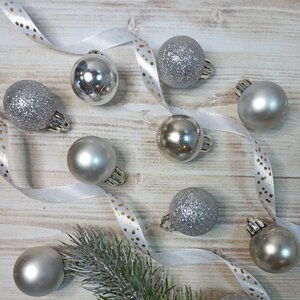 Набор пластиковых шаров Блеск 3 см серебряный, 14 шт Kaemingk/Winter Deco фото 2