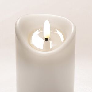 Светодиодная свеча с имитацией пламени Кертон 15 см, белая восковая, на батарейках, таймер Koopman фото 2