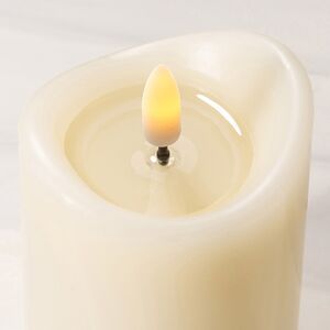 Светодиодная свеча с имитацией пламени Кертон 10 см, слоновая кость, на батарейках, таймер Koopman фото 2