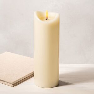 Светодиодная свеча с имитацией пламени Кертон 20 см, слоновая кость, на батарейках, таймер Koopman фото 1