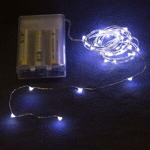 Светодиодная гирлянда Капельки на батарейках 40 холодных белых мини Led ламп 2 м, серебряная проволока, IP20 Koopman (Купман) фото 3