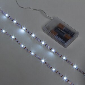 Светодиодная лента на батарейках Shine 1 м, 30 холодных белых LED ламп, на липучке, IP20