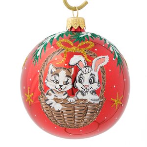 Стеклянный елочный шар Зодиак - Кот и Кролик в корзинке 8 см красный Фабрика Елочка фото 1