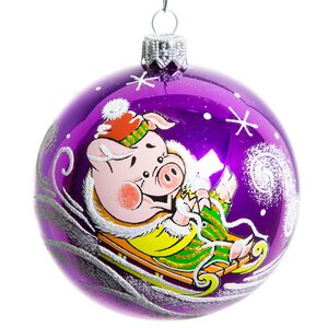 Стеклянный елочный шар Зодиак - Свинья на санках 8 см лиловый Фабрика Елочка фото 1