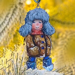 Елочная игрушка Мальчик в меховой шапке - Зимние Каникулы 10 см, подвеска МанузинЪ фото 1