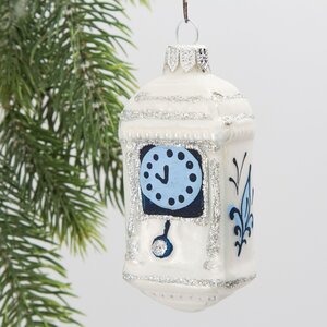 Стеклянная елочная игрушка Часы с маятником - Гжельские Узоры 9 см белые, подвеска Коломеев фото 1