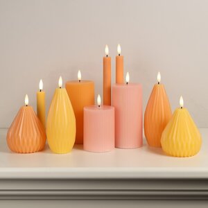 Светодиодная свеча с имитацией пламени Грацио 15 см оранжевая, на батарейках Peha фото 3