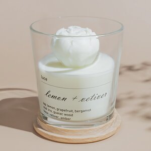 Декоративная ароматическая свеча Luce Pione: Лимон + Ветивер, 30 часов горения Luce фото 5