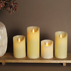 Светодиодная свеча с имитацией пламени 10 см, кремовая восковая, батарейка Peha фото 5