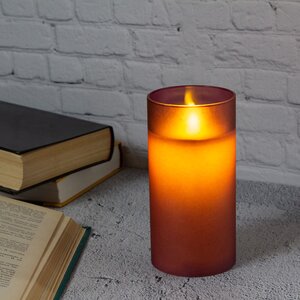 Светодиодная свеча с имитацией пламени Magic Flame в стакане 15 см фиолетовая