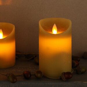 Светодиодная свеча с имитацией пламени 12.5 см, зеленая восковая, батарейка Peha фото 2
