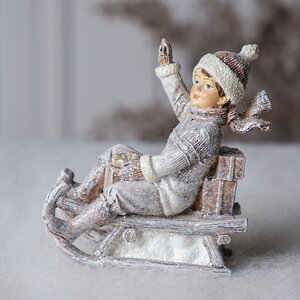 Новогодняя фигурка Winter Fun: Мальчик Дуглас с подарками на санях 11 см Goodwill фото 6