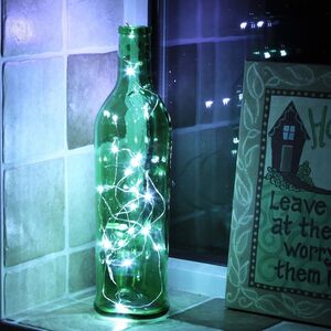 Светодиодная гирлянда Капельки на батарейках 40 холодных белых мини Led ламп 2 м, серебряная проволока, IP20 Koopman (Купман) фото 2