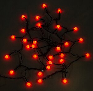 Электрогирлянда для дома Шарики 50 красных LED ламп 6.5 м, зеленый ПВХ Holiday Classics фото 1