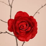 Роза Дейрона Velvet 12 см красная, клипса