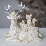 Декоративная фигурка Олененок Доусен с лесной компанией 19 см белая