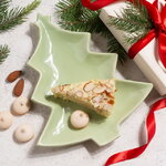 Керамическая тарелка для закусок Елочка Ивелин 21 см светло-зеленая